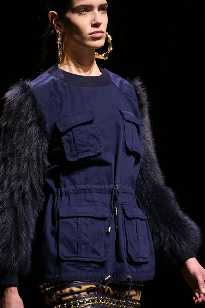 Look 117